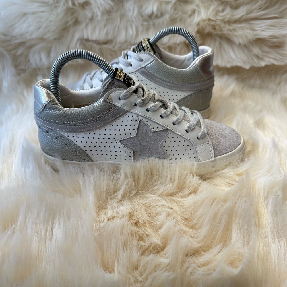 Vintage Havana Bounce White Sneakers Size 6.5
